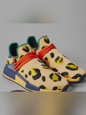 ADIDAS X PHARELL WILLIAMS HU NMD -PULAMB/ BOLD GOLD/ CORE BLACK Sneakers